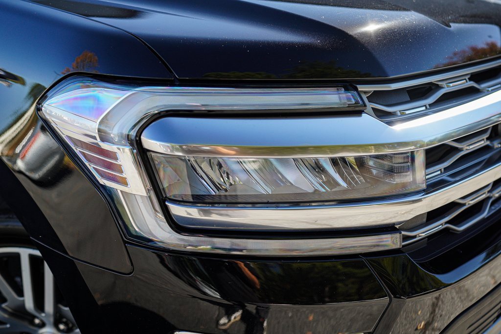 Used 2023 Ford Expedition Platinum image 6