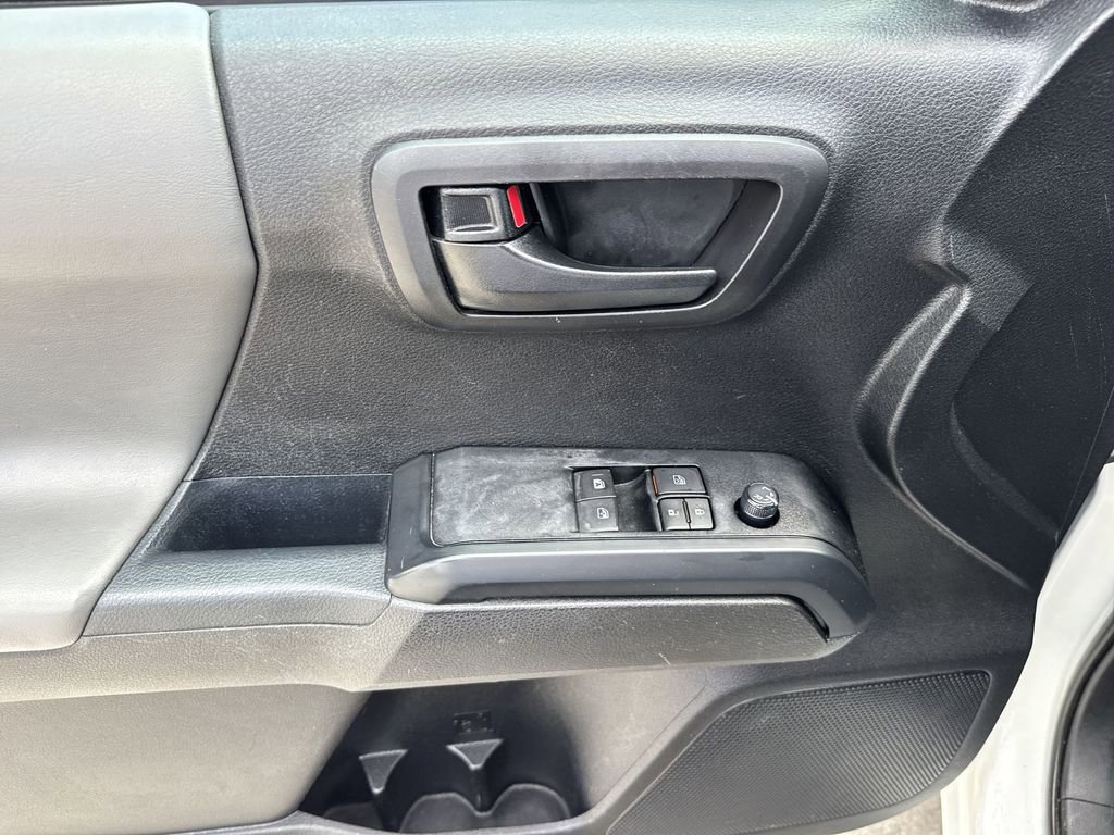 Used 2021 Toyota Tacoma SR image 39