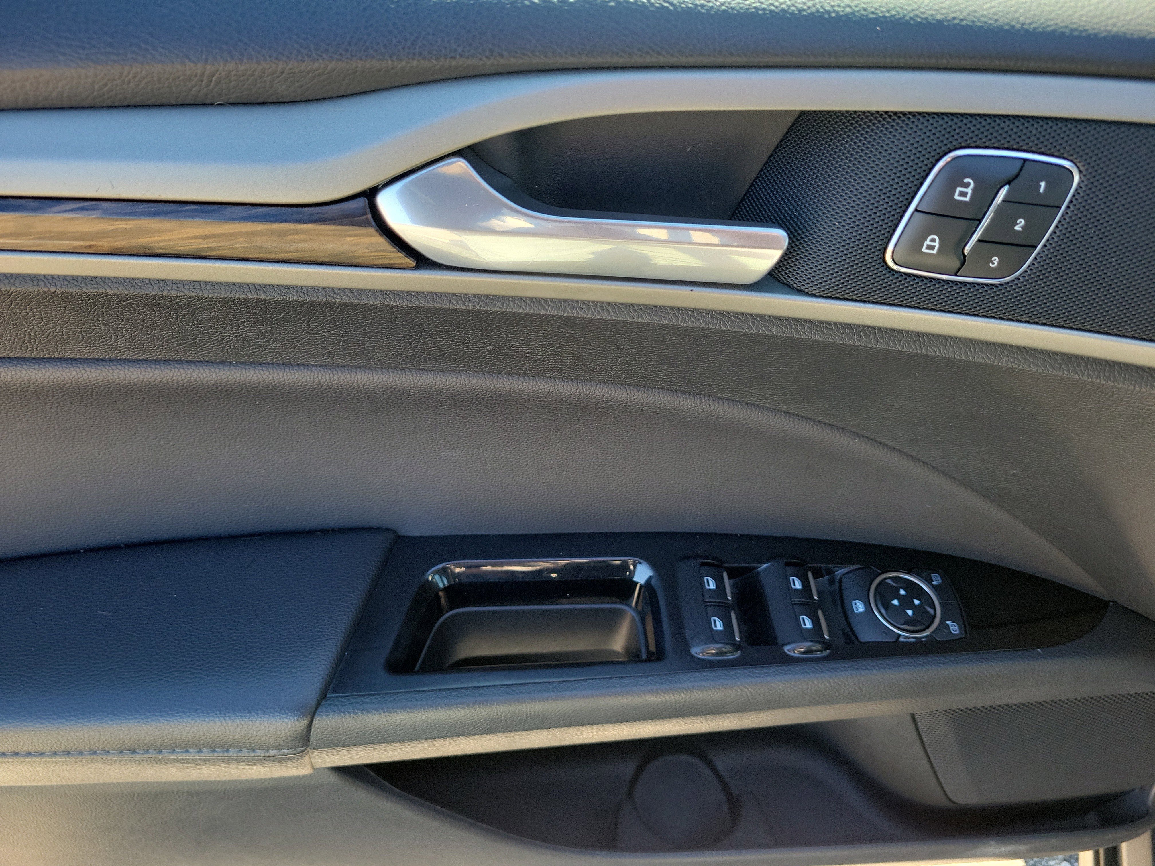 Used 2013 Ford Fusion SE image 19