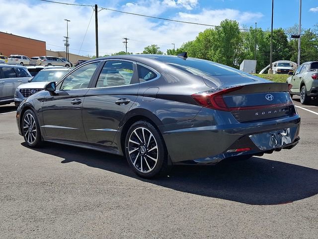 Used 2021 Hyundai Sonata Limited w/ Winter Weather Package FWD image 4