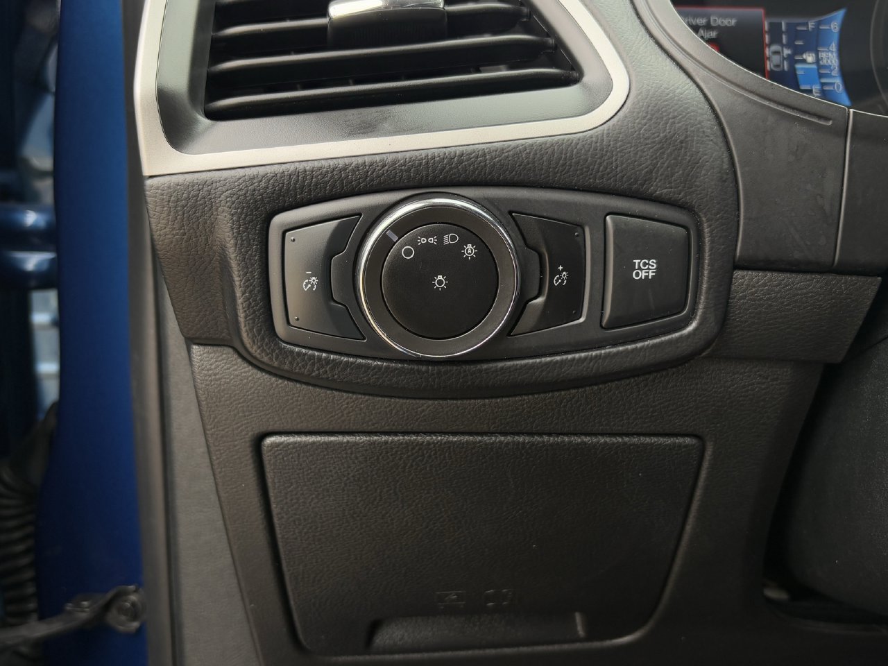 Used 2023 Ford Edge SEL AWD/4WD image 24