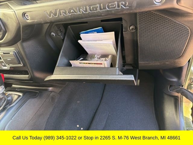Used 2022 Jeep Wrangler Sport image 32