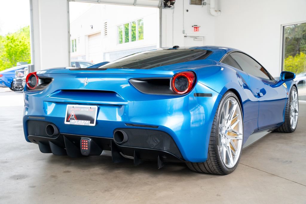 Used 2019 Ferrari 488 GTB image 6