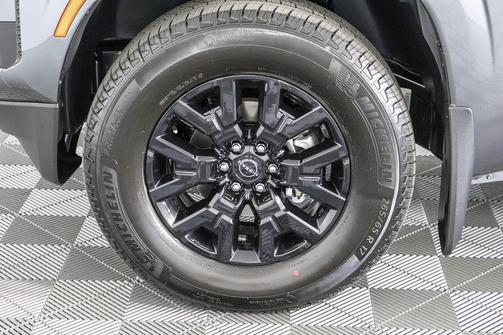 New 2027 Nissan Frontier SV w/ Tow Package RWD image 11