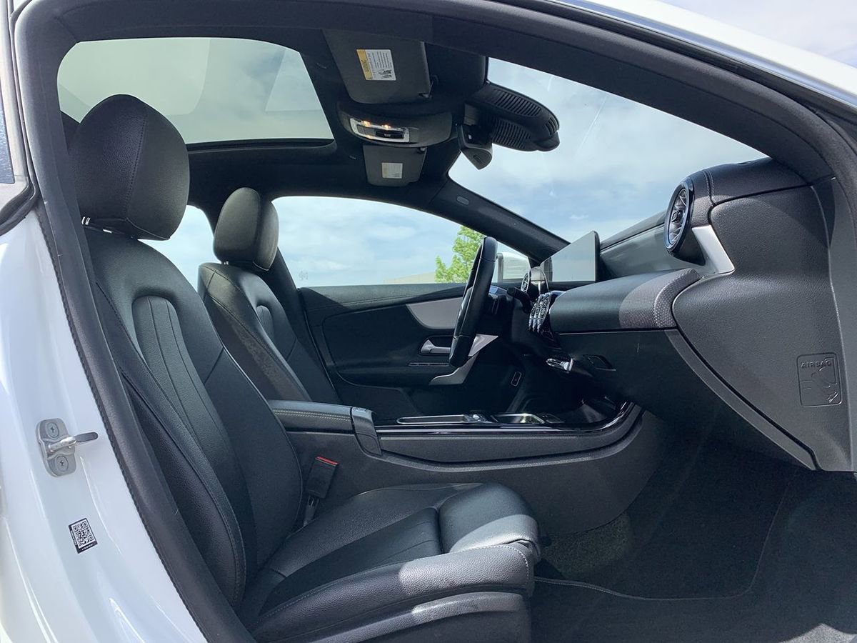 Used 2025 Mercedes-Benz CLA 250 4MATIC image 32