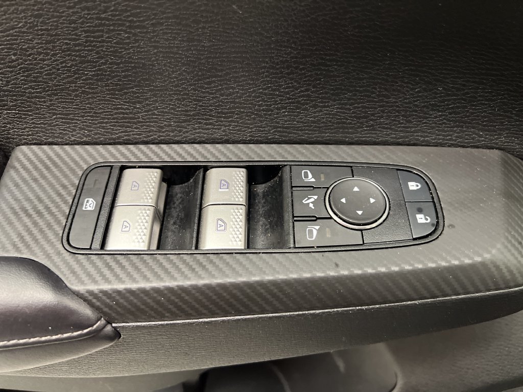 Used 2025 Mitsubishi Outlander SE AWD/4WD image 15