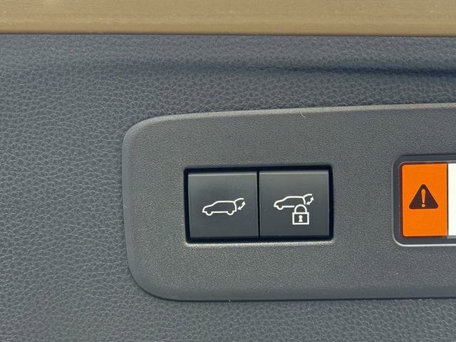 Used 2024 Toyota Land Cruiser image 33