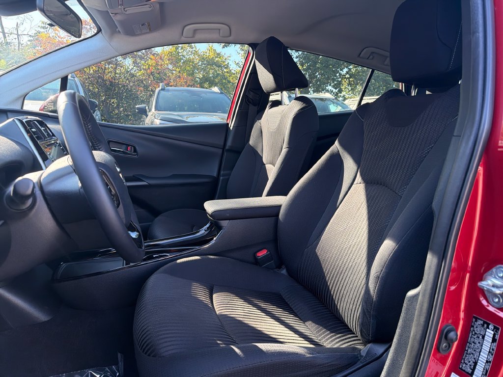 Used 2022 Toyota Prius Prime LE FWD image 25