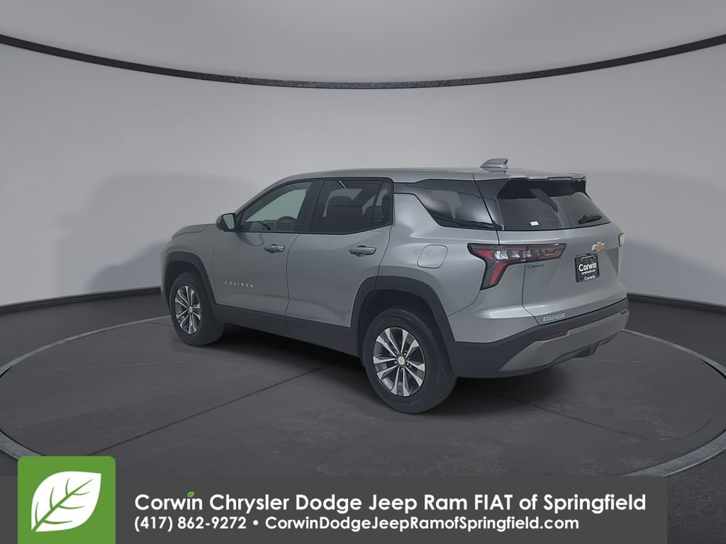 Used 2026 Chevrolet Equinox LT FWD image 11