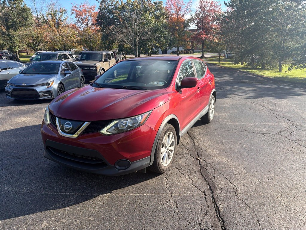 Used 2019 Nissan Rogue Sport S w/ Appearance Package AWD/4WD image 3