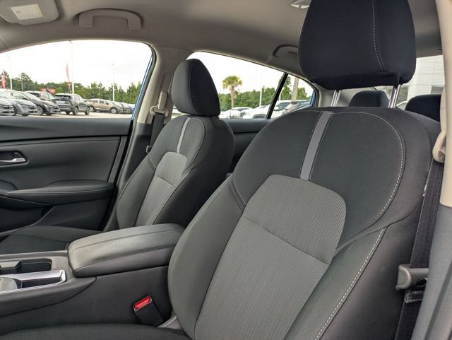 Used 2025 Nissan Sentra SV FWD image 14