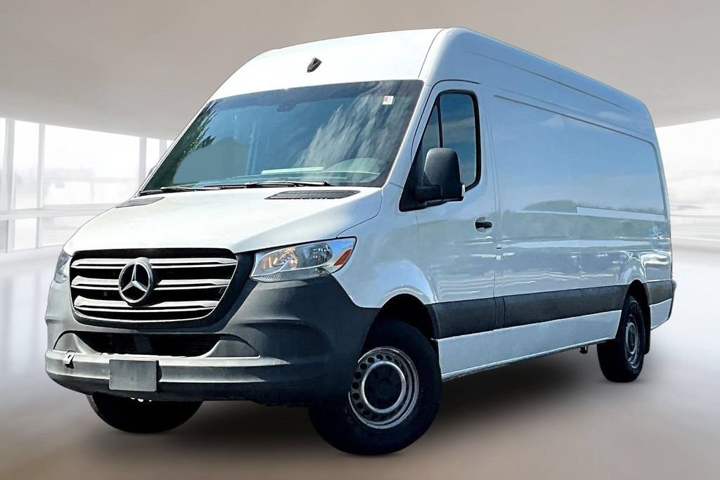 Used 2023 Mercedes-Benz Sprinter 2500 image 3