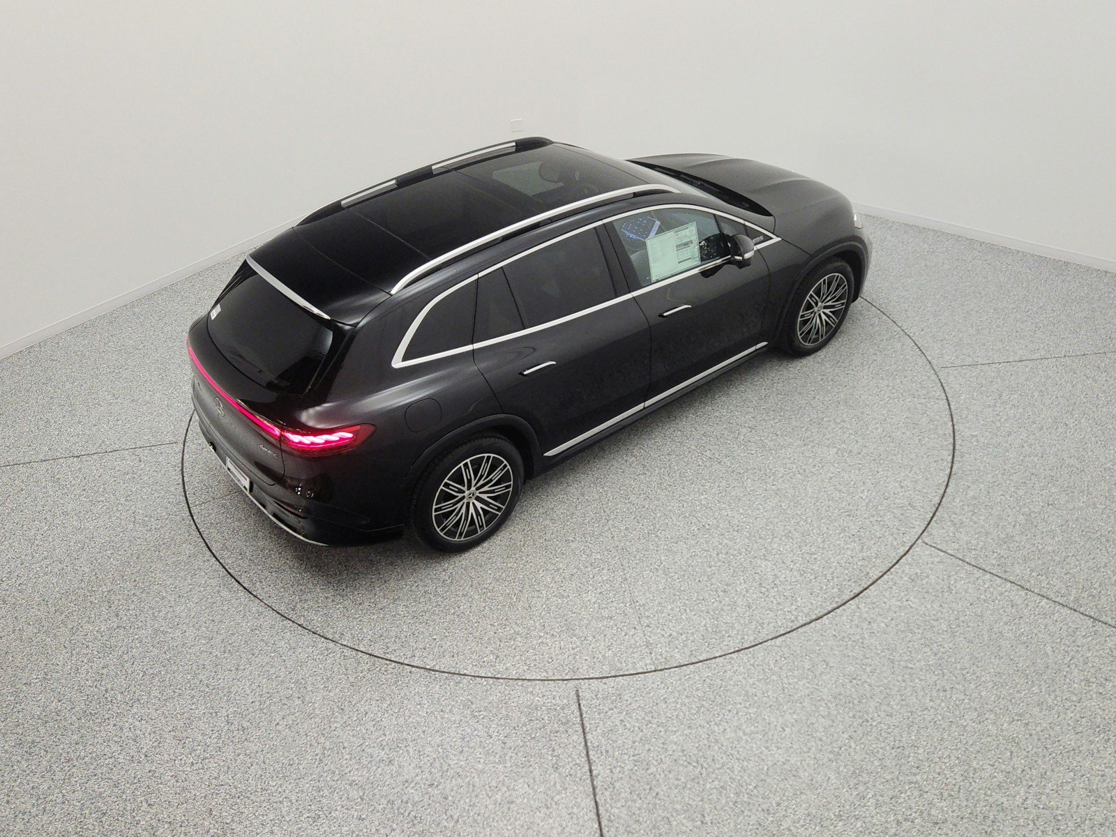 New 2026 Mercedes-Benz EQS 550 4MATIC SUV image 13