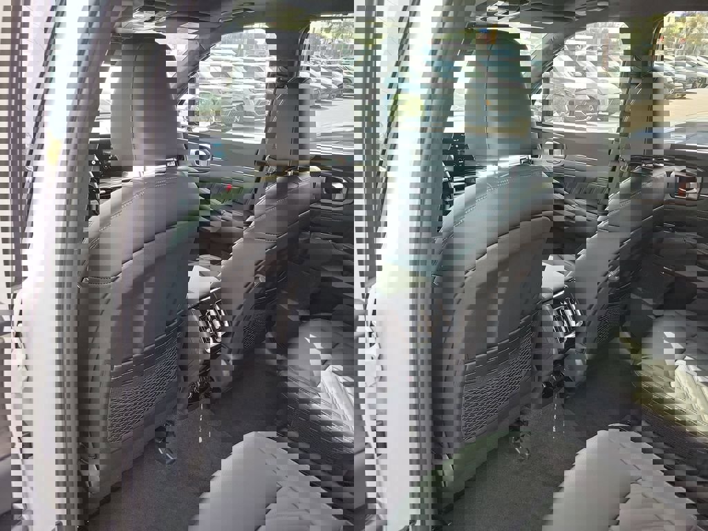 New 2026 Kia Sorento SX Prestige image 17