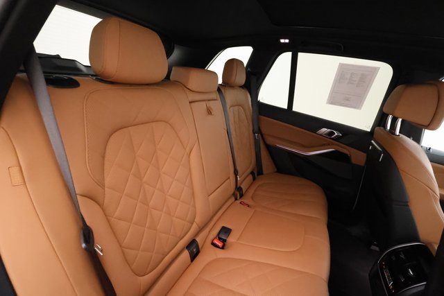 Used 2024 BMW X5 xDrive50e image 20