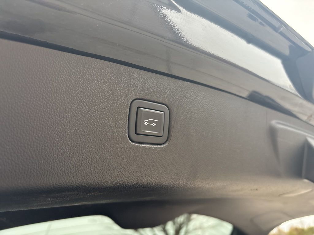 Used 2023 Chevrolet Blazer LT w/ Convenience Package image 12