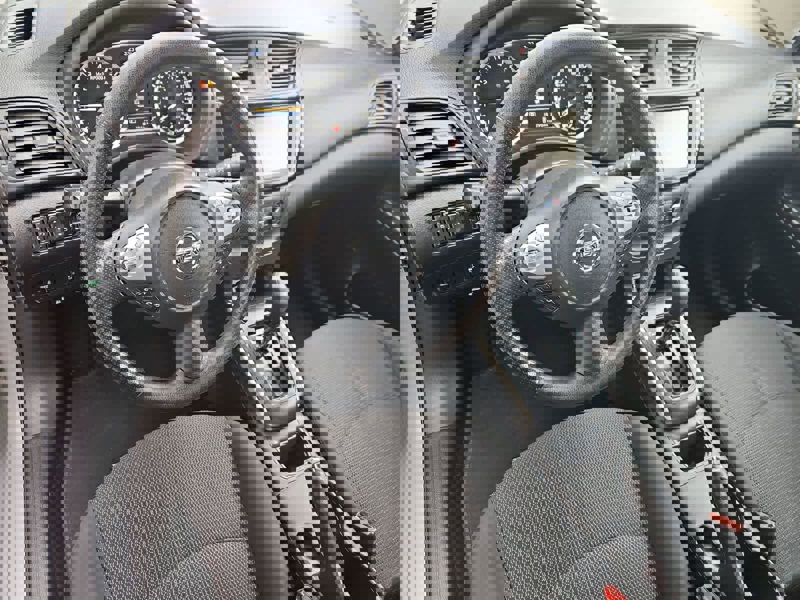 Used 2019 Nissan Sentra S image 2