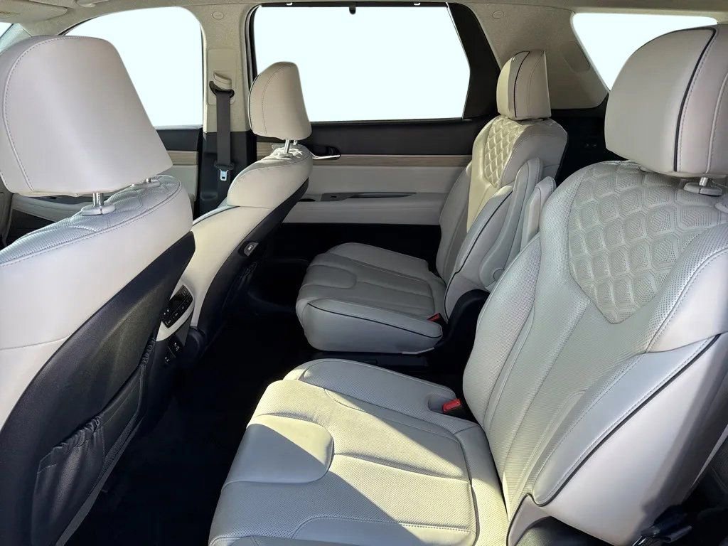 Used 2021 Hyundai Palisade Limited FWD image 29