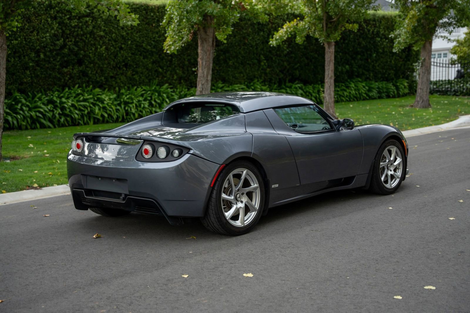 Used 2011 Tesla Roadster Sport image 46