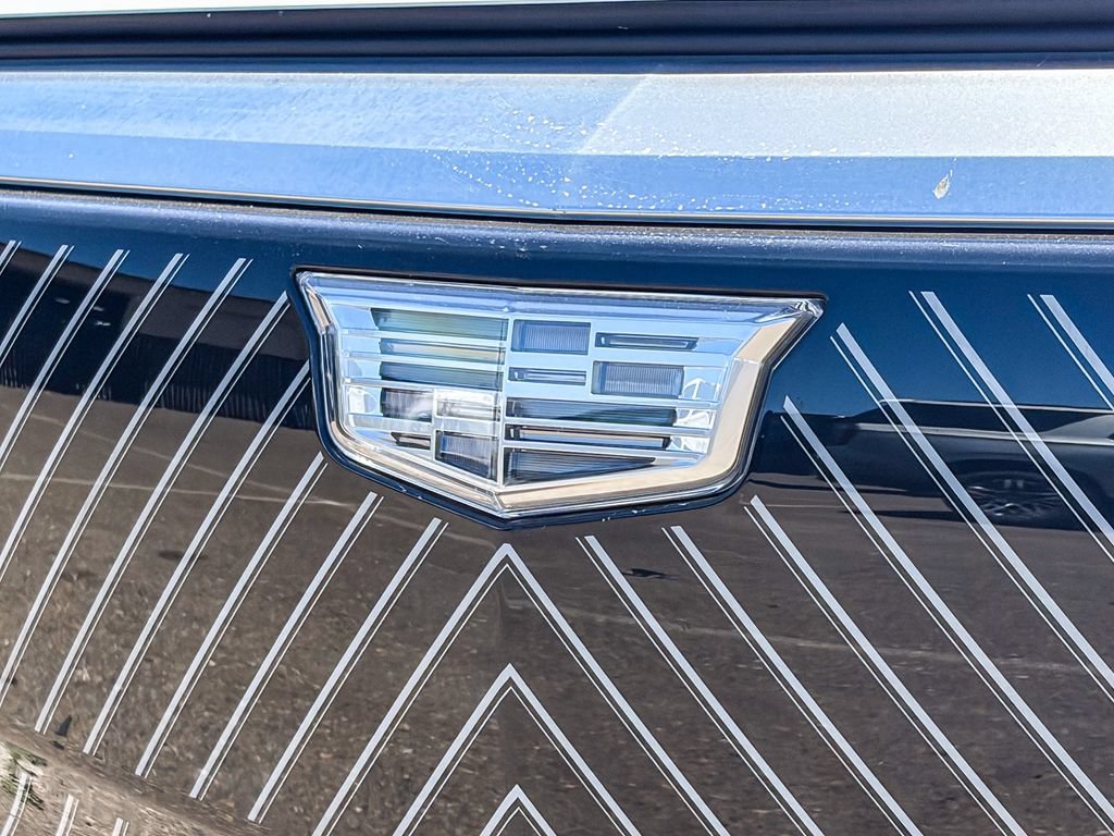 Certified 2024 Cadillac Lyriq Luxury AWD/4WD image 8