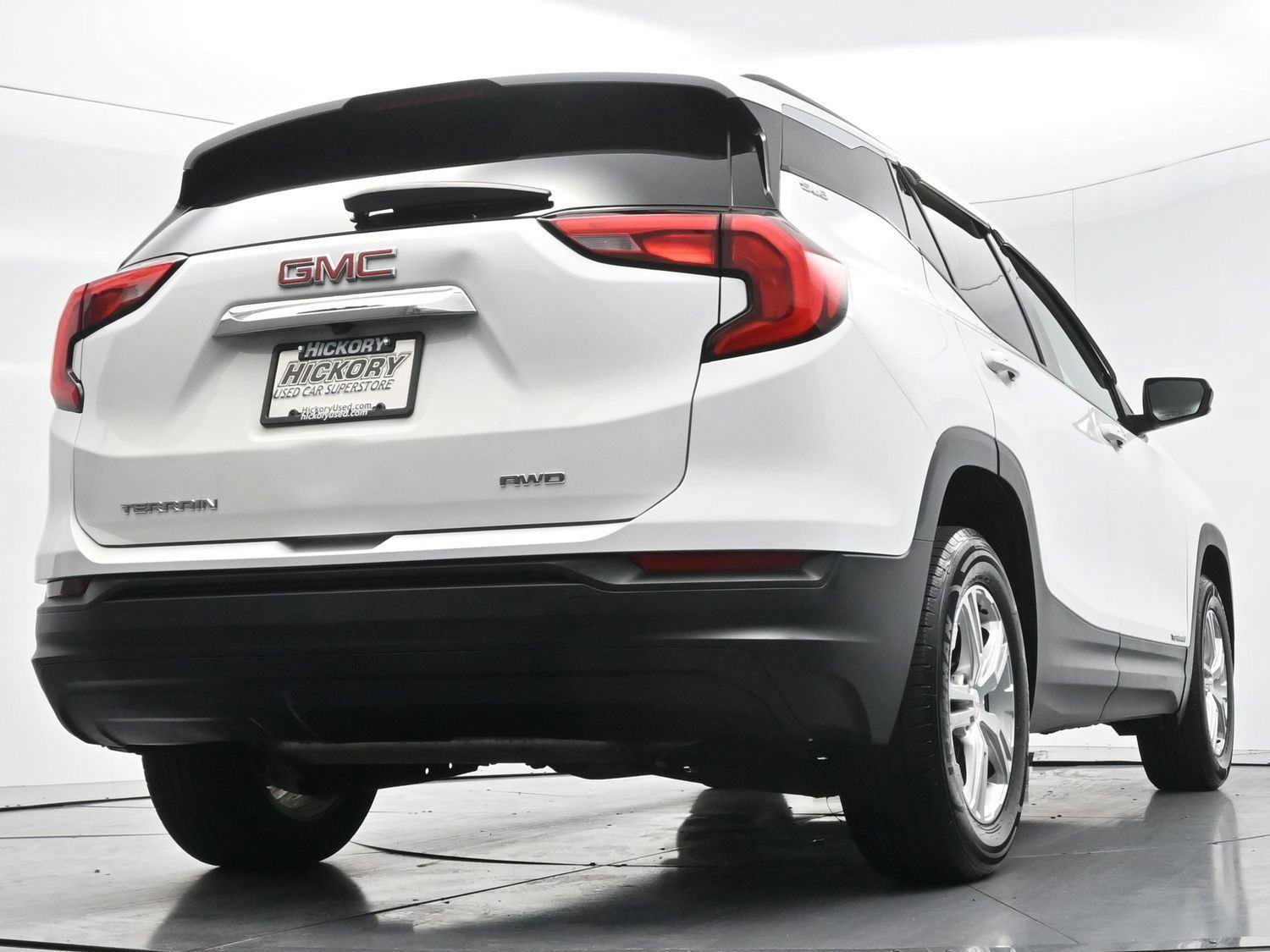 Used 2020 GMC Terrain SLE w/ Driver Convenience Package AWD/4WD image 49