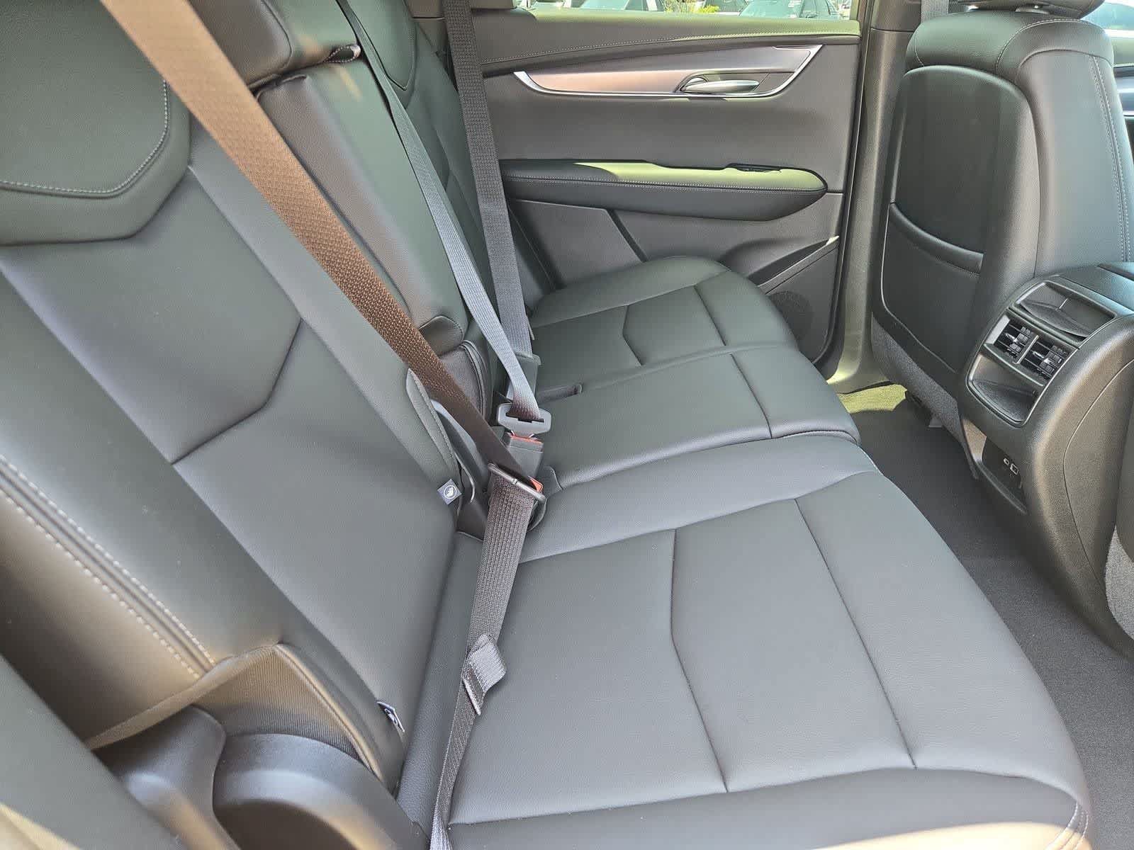 Used 2024 Cadillac XT5 Luxury FWD image 18