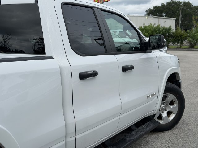 Used 2025 RAM 1500 Big Horn AWD/4WD image 9