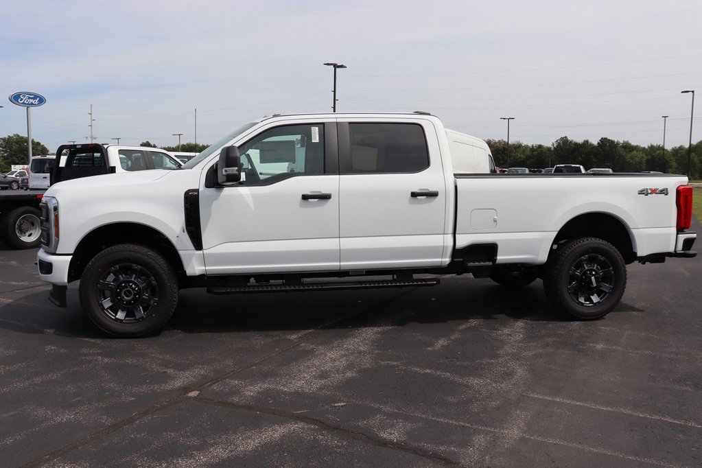 New 2026 Ford F350 4x4 Crew Cab Super Duty image 7