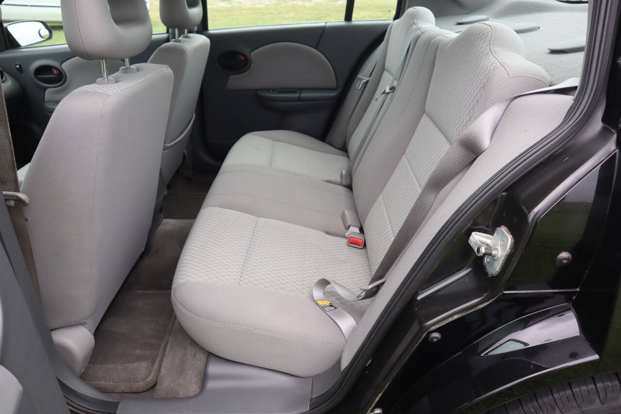 Used 2005 Saturn ION Level 2 w/ Power Pkg FWD image 16