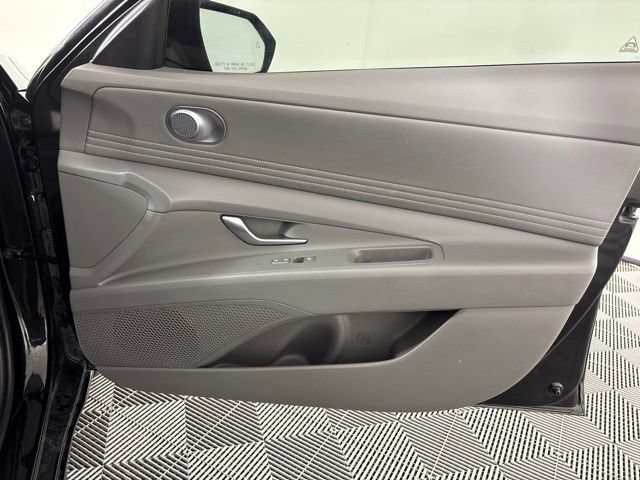 Used 2024 Hyundai Elantra SEL w/ Convenience Package FWD image 27