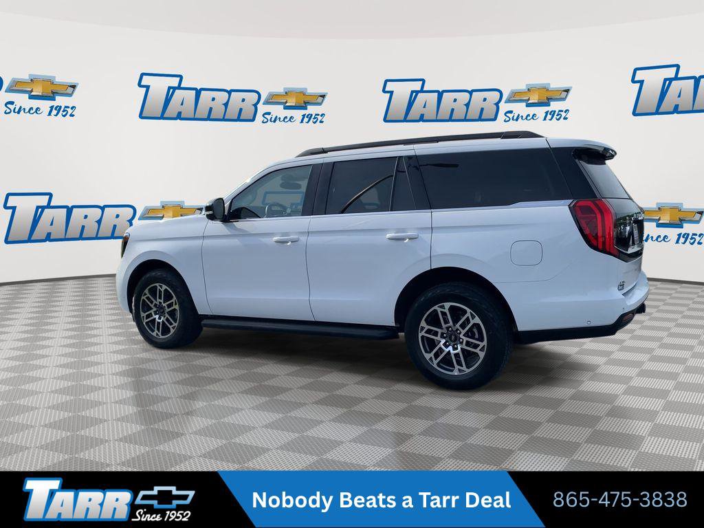 Used 2025 Ford Expedition Active AWD/4WD image 6