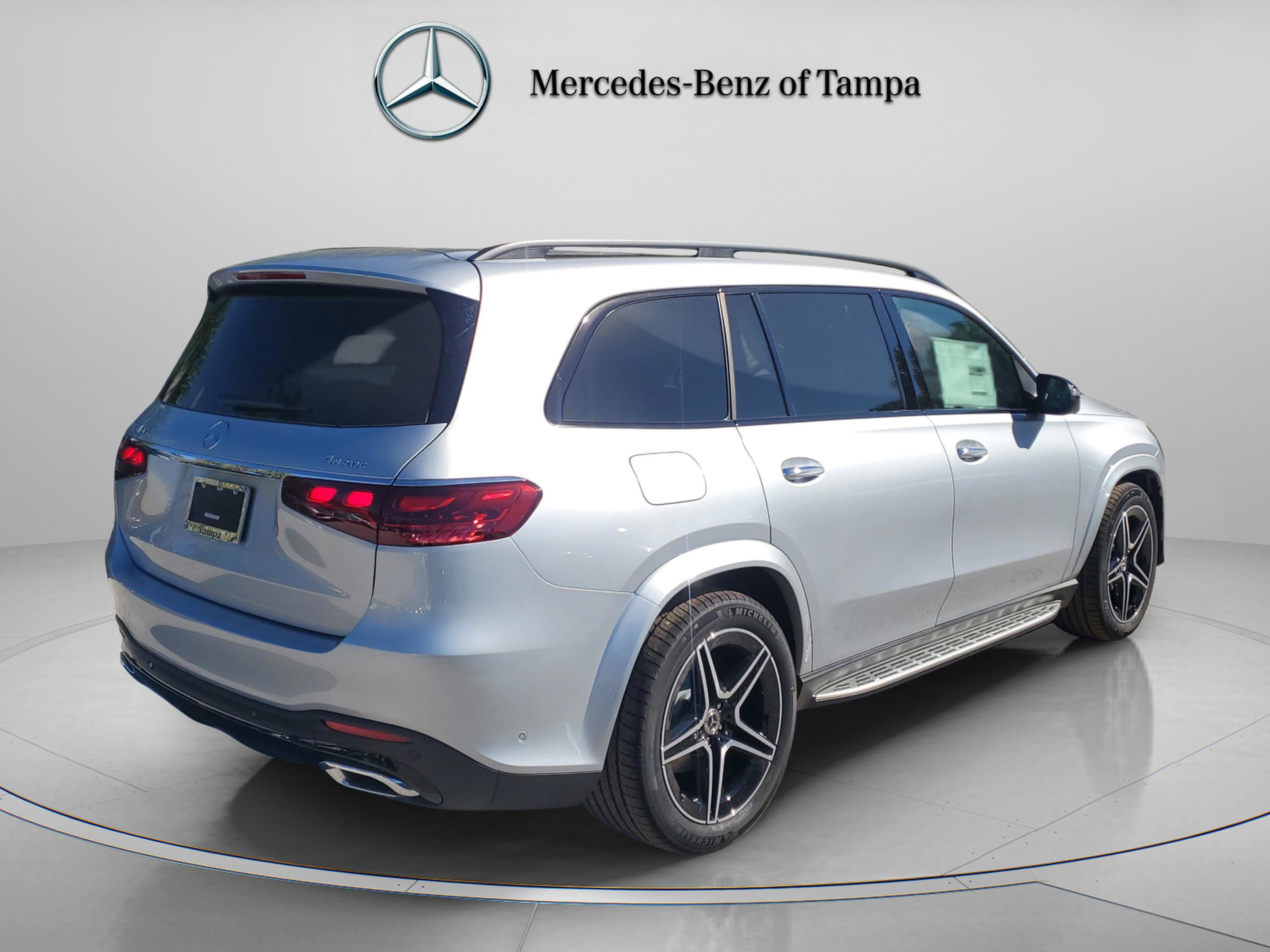 Certified 2026 Mercedes-Benz GLS 450 4MATIC image 4