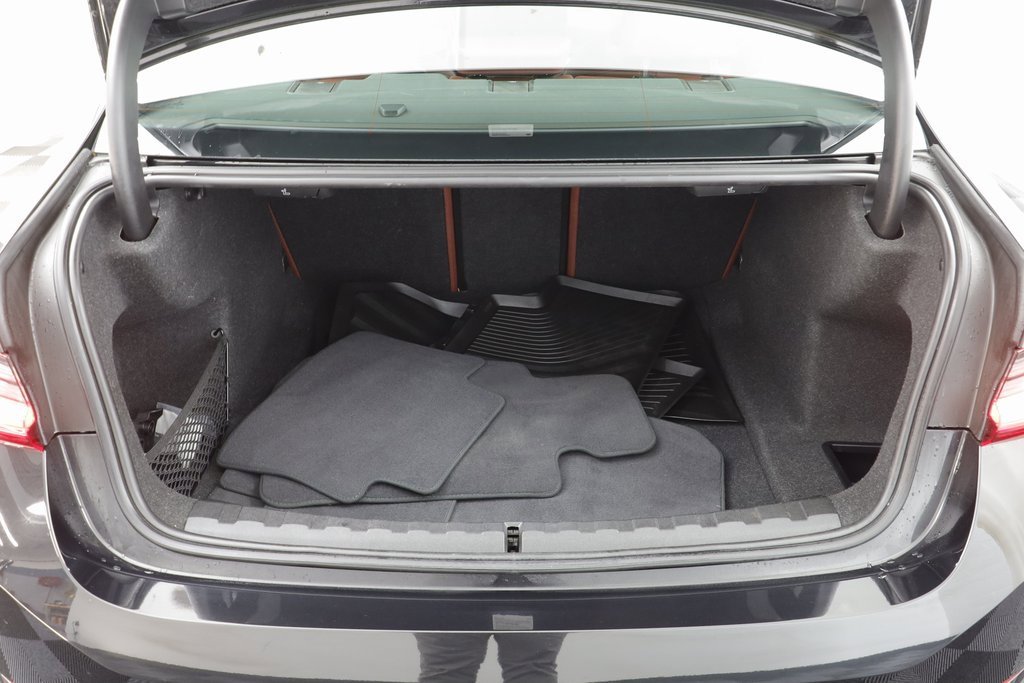 Certified 2023 BMW 330i xDrive Sedan w/ Premium Package image 18