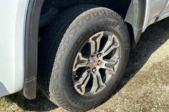 Used 2024 GMC Sierra 1500 SLT AWD/4WD image 4