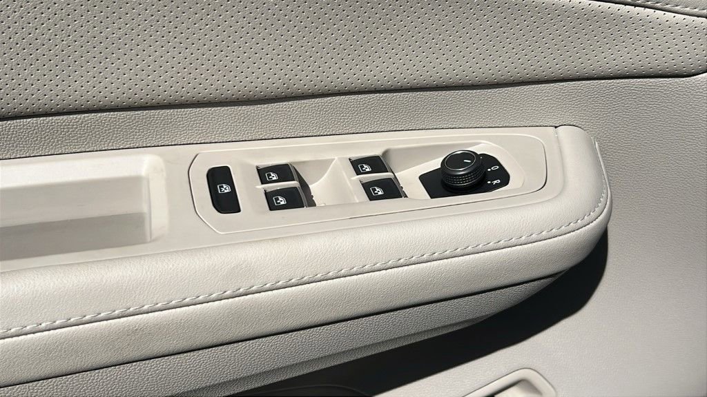 New 2026 Volkswagen Atlas SE image 17