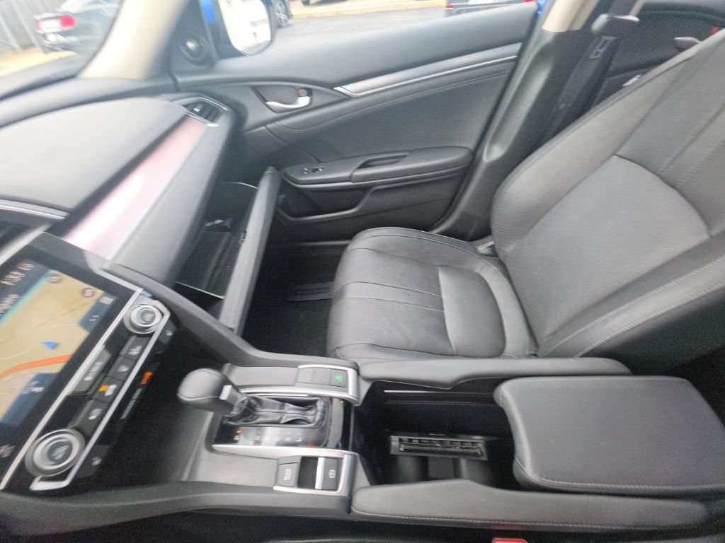 Used 2016 Honda Civic Touring image 23
