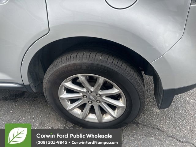 Used 2012 Lincoln MKX FWD image 9