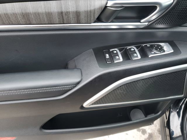 Used 2024 Kia Telluride EX w/ EX Captain's Chair Package image 20