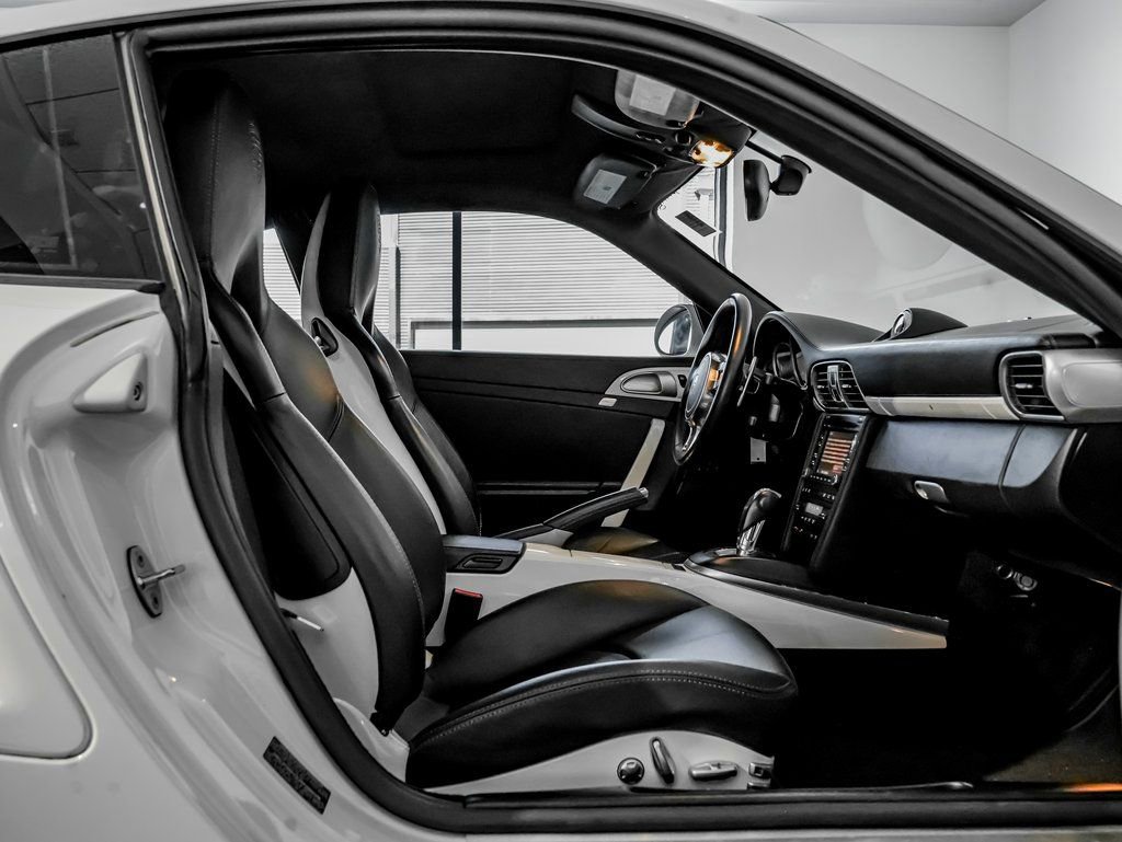 Used 2011 Porsche 911 Turbo AWD/4WD image 25