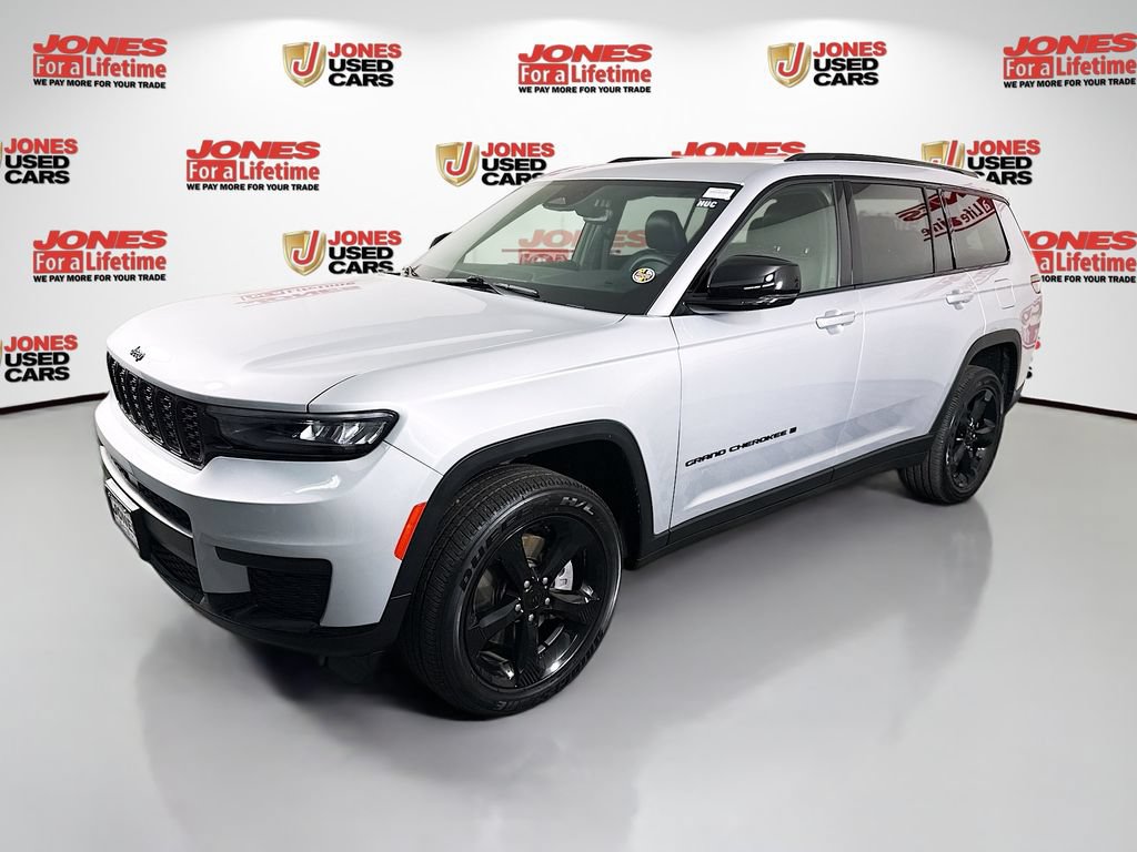 Used 2024 Jeep Grand Cherokee L Altitude AWD/4WD image 14