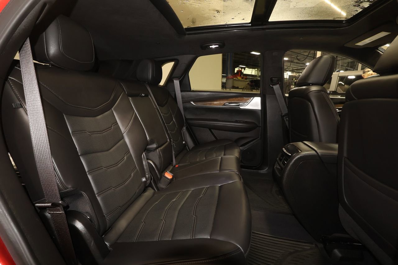 Certified 2024 Cadillac XT5 Premium Luxury w/ Platinum Package image 27