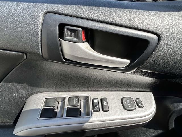 Used 2014 Toyota Camry SE FWD image 14
