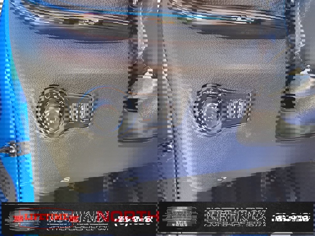 Used 2025 Jeep Compass Trailhawk w/ Trailhawk Elite Group image 7