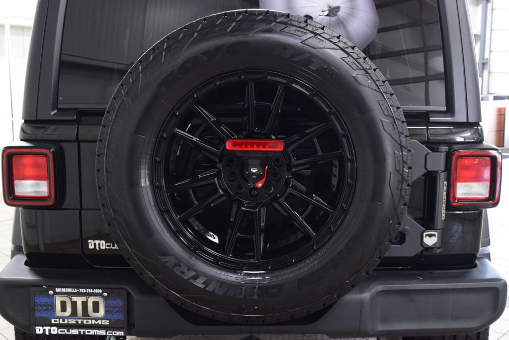 Used 2024 Jeep Wrangler Unlimited Sport AWD/4WD image 22