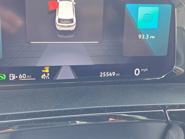 Used 2024 Volkswagen Atlas Cross Sport SE image 9