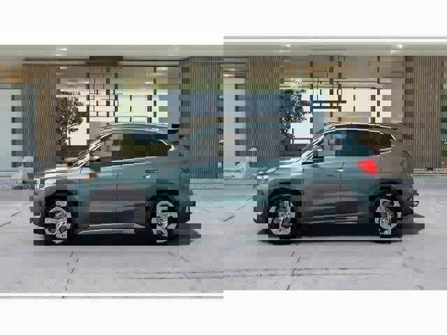 New 2025 BMW X1 xDrive28i w/ Convenience Package image 4