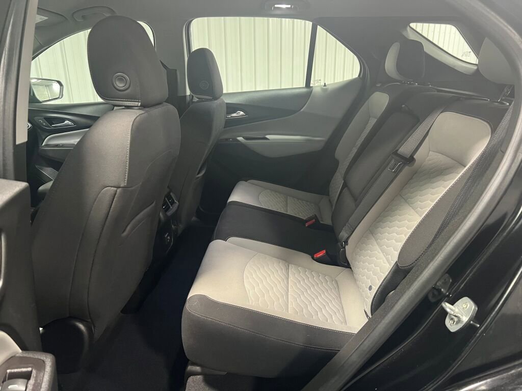 Used 2021 Chevrolet Equinox LS image 6