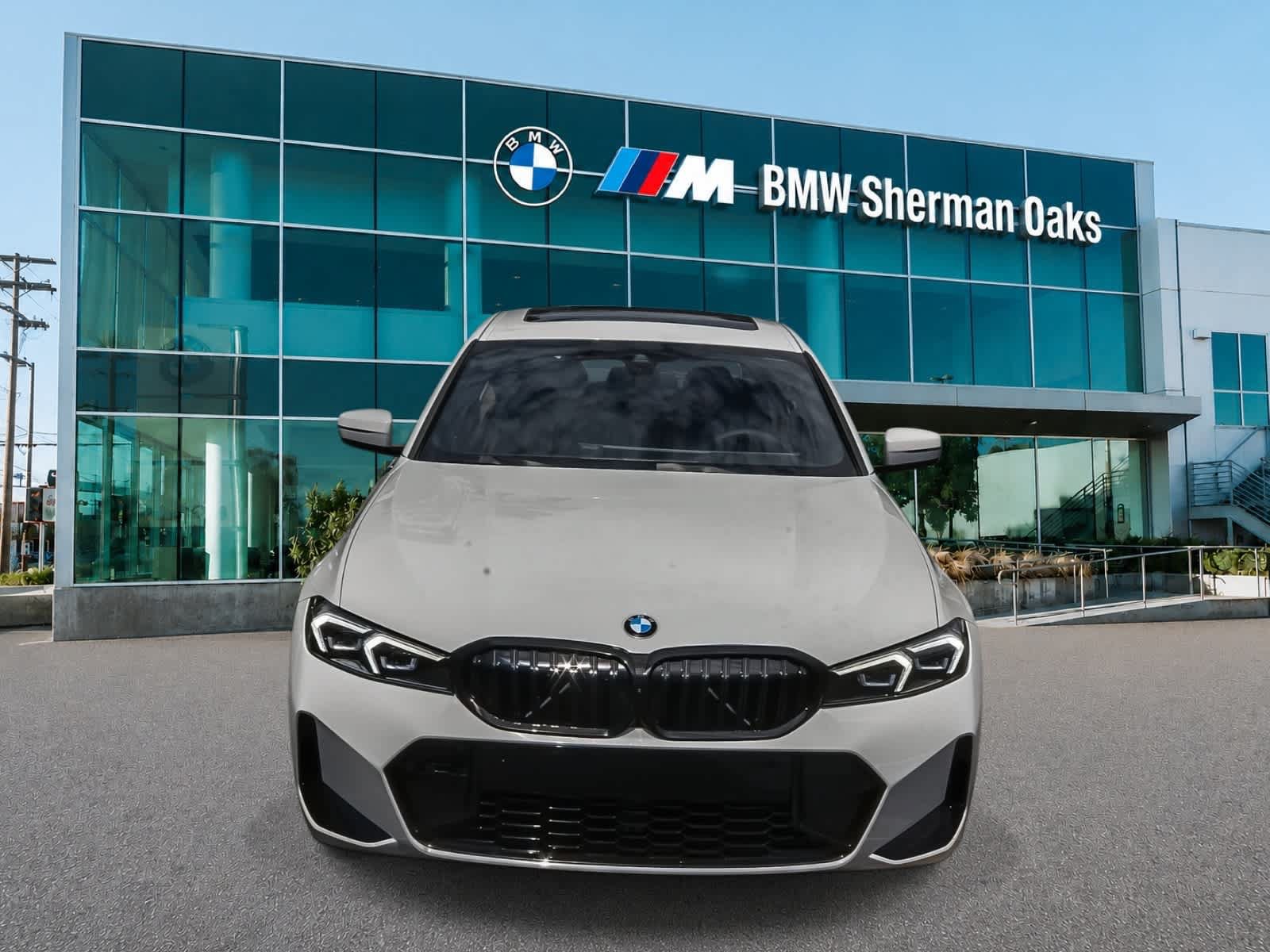 New 2026 BMW 330i Sedan w/ M Sport Package RWD image 2