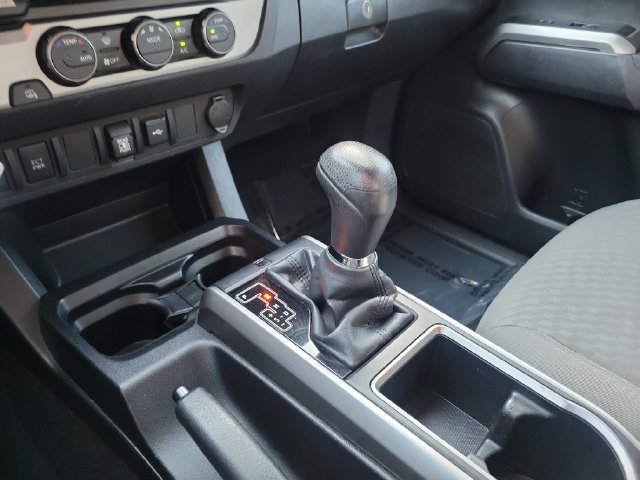 Used 2022 Toyota Tacoma SR5 w/ Technology Package RWD image 21