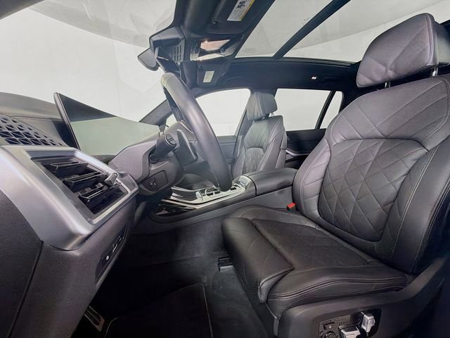 Used 2024 BMW X7 xDrive40i w/ M Sport Package AWD/4WD image 24